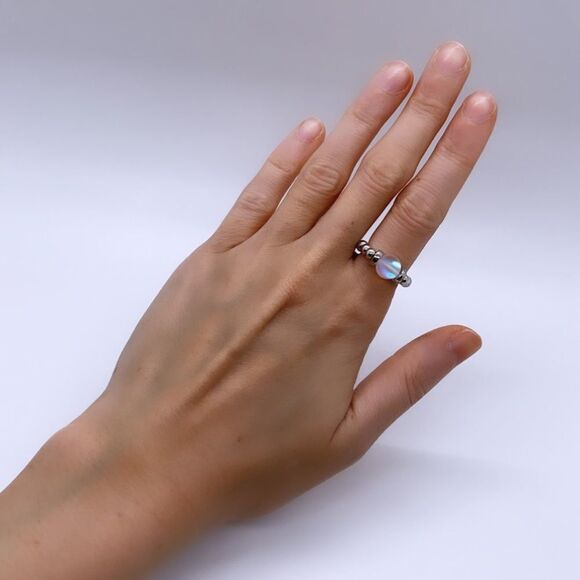 NWT Wool + Pepper Co. Iridescent Stackable Ring - Picture 4 of 6